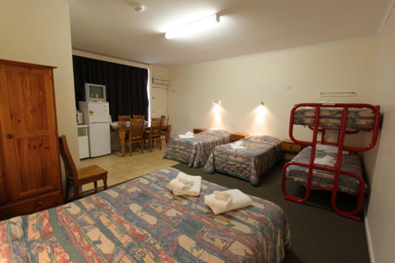Lazy River Motor Inn Swan Hill Buitenkant foto