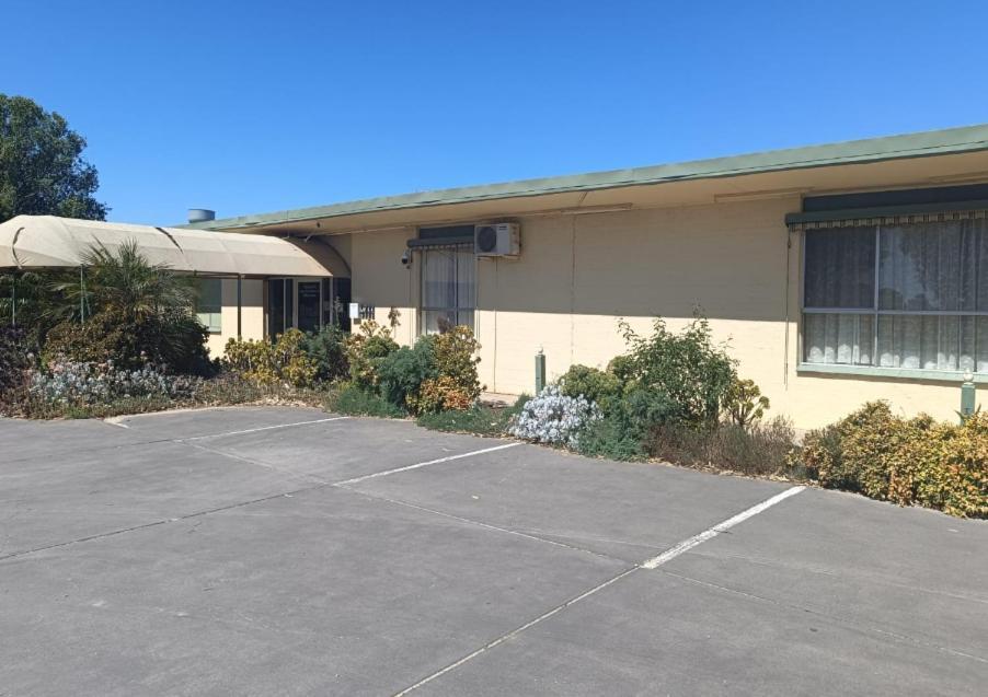 Lazy River Motor Inn Swan Hill Buitenkant foto