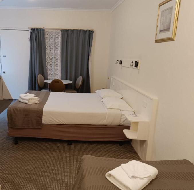 Lazy River Motor Inn Swan Hill Buitenkant foto