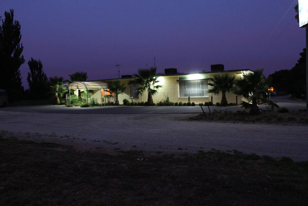 Lazy River Motor Inn Swan Hill Buitenkant foto