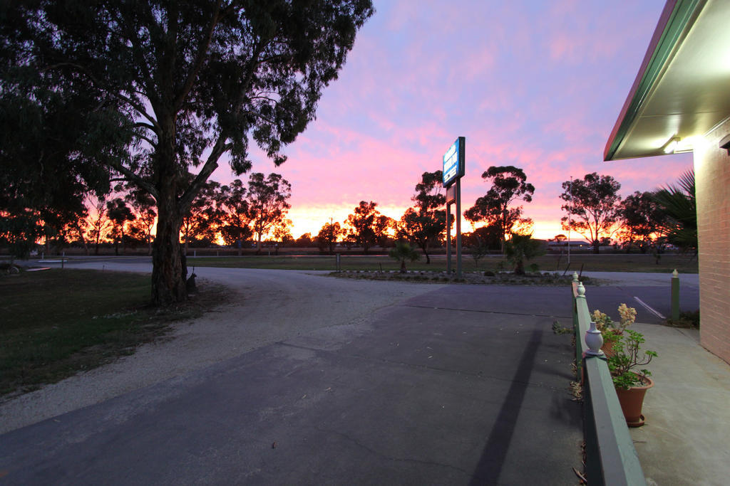 Lazy River Motor Inn Swan Hill Buitenkant foto